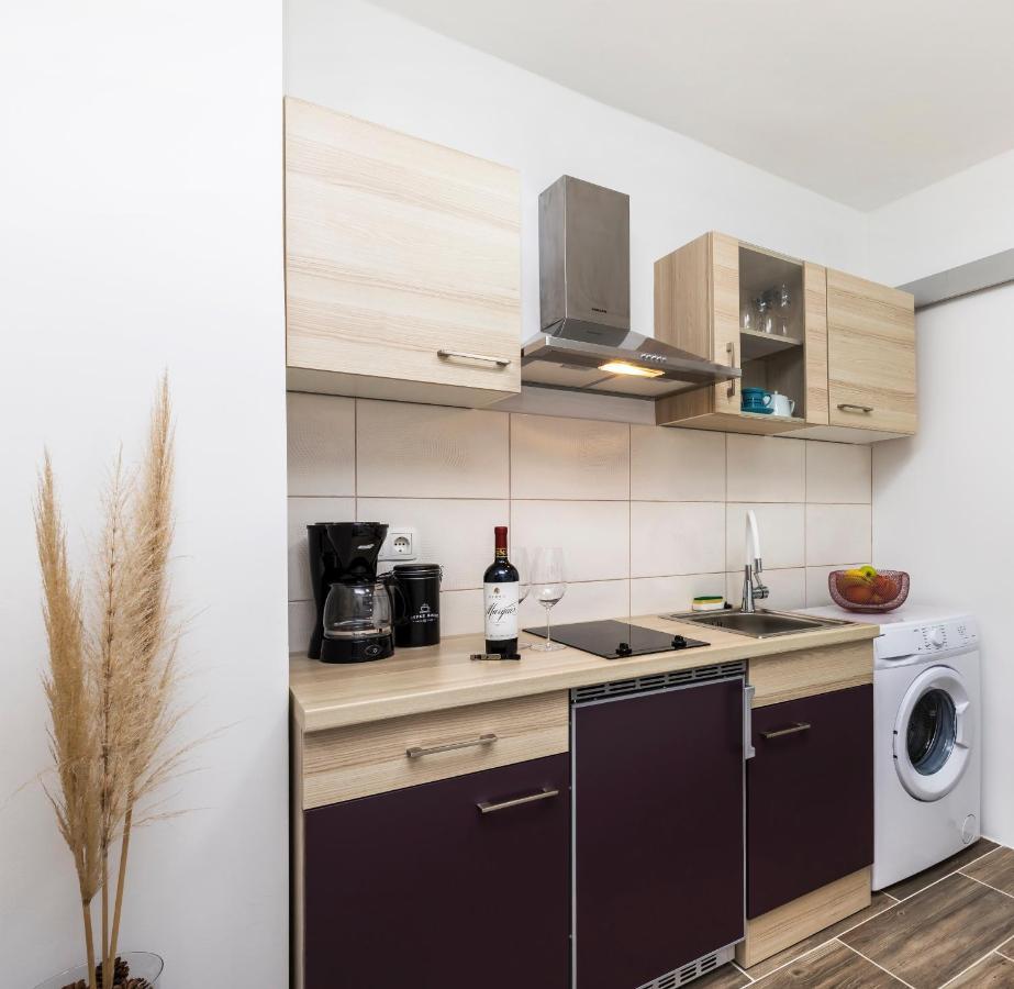 Studio Apartment Pinetree - มาลีโลชินจ์ ภายนอก รูปภาพ